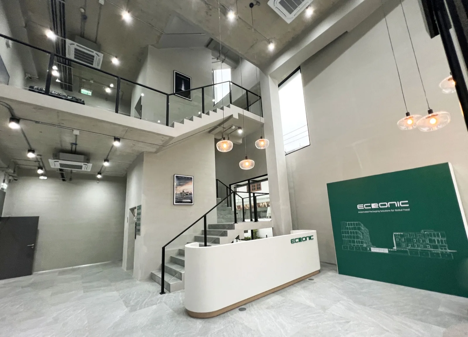 Ecronic reception